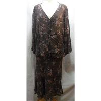 St Michael brown floral shirt and skirt set St Michael - Size: 20 - Brown - Long sleeved shirt