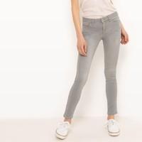 Stretch Slim-Fit Jeans