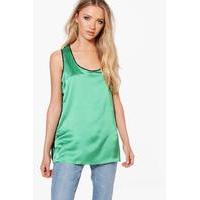 Stripe Trim Vest - green