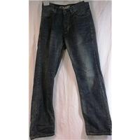 straight leg size 30 straight leg size 32 blue jeans