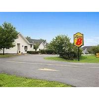 Super 8 Freeport L.L. Bean Bruns...