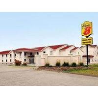 Super 8 Cranbrook