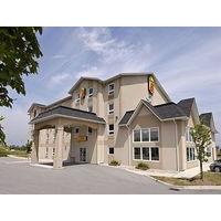 Super 8 Motel- Grimsby, On