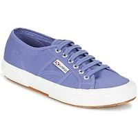 Superga 2750 CLASSIC men\'s Shoes (Trainers) in blue
