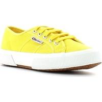 Superga 2750 Sneakers Women Sun flower women\'s Shoes (Trainers) in yellow