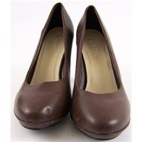 SUSST - Size: 7 - Brown - Court shoes