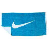 Swoosh Sports Towel Large Dynami...