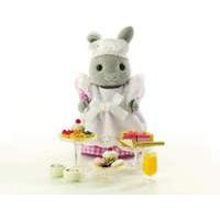 Sylvanian CafÃÂ© Waitress S...