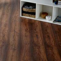 Tamworth Dark Oak Effect Laminate Flooring Sample