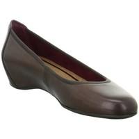 Tamaris Lula women\'s Court Shoes in Brown