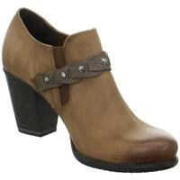 Tamaris Oana Front women\'s Court Shoes in Brown