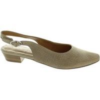 Tamaris 1-29400-28 women\'s Court Shoes in BEIGE