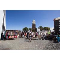 Teguise Market and César Manrique Foundation Tour in Lanzarote