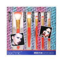 Technic Brush It On Gift Set