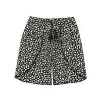 Teen girl monochrome daisy print petal wrap front elasticated waistband pom pom trim runner shorts - Black