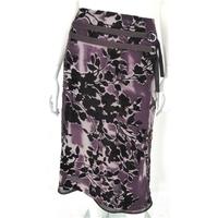Ted Baker, size 14 purple patterned skirt