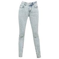 Teen girl full length light blue acid wash ripped knee button fastening jeans - Scroll White