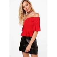 Textured Ruffle Crop - red