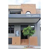 the lakes hotel