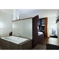 THE WEINMEISTER BERLIN-MITTE