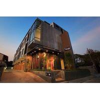 The Plubpla Serviced Apartment