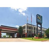 The Cattle Baron\'s Quality Inn Hotel & Suites Ft Worth