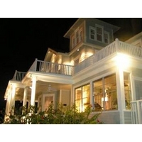 The August Seven Inn