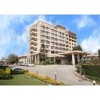 The Everest Hotel