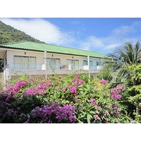 Thaniza Beachfront Resort