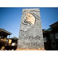 The Lakeside Retreat