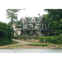 The Captain\'s Watch Inn