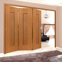 thrufold axis shaker oak panelled 30 folding door prefinished