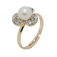 The New Version Of The Small Fresh Clover Zircon Pearl Opening Ring