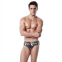 the new fashion mens swimming trunks sports