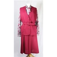 Three Piece Skirt Suit Butte Knit - Size: 18 - Red - 3 piece skirt suit