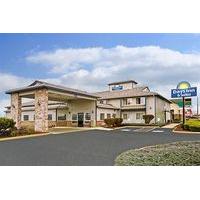 Toppenish Inn and Suites