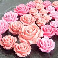 TotallyBeads Rose Beads in 3 Sizes - 31 Pieces 371741