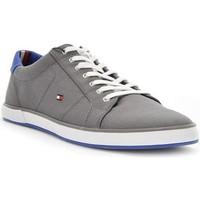 tommy hilfiger harlow 1d mens shoes trainers in grey