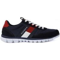Tommy Hilfiger TOMMY HILFIGHER CROSTA men\'s Shoes (Trainers) in multicolour