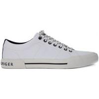 Tommy Hilfiger Harmount men\'s Shoes (Trainers) in multicolour