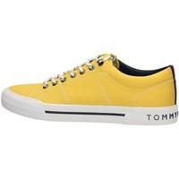 Tommy Hilfiger Fm0fm00593 Sneakers men\'s Shoes (Trainers) in yellow
