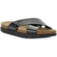 Tommy Hilfiger Slide Sandal 2Z women\'s Mules / Casual Shoes in Black