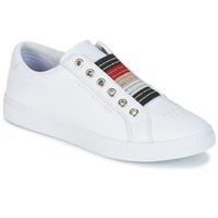 Tommy Hilfiger VENUS 8AI women\'s Shoes (Trainers) in white