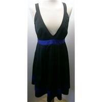 Topshop - Size 14 - Black - Dress - Purple Trim Topshop - Size: 14 - Black - Knee length dress