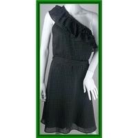 Topshop - Size: 14 - Black - Asymmetrical dress