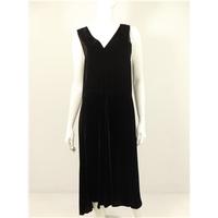 Toots Pierre Size 16 Black Velvet Dres