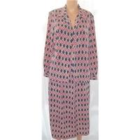 Tod Barry Medium Pink and Blue Geometric Patterned Skirt Suit