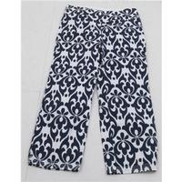 Tommy Hilfiger size 6 blue foral trousers