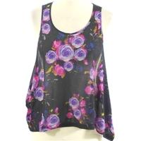 Topshop Size 6 Sleeveless Top With Floral Prints