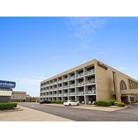Travelodge Nags Head Beach Hotel